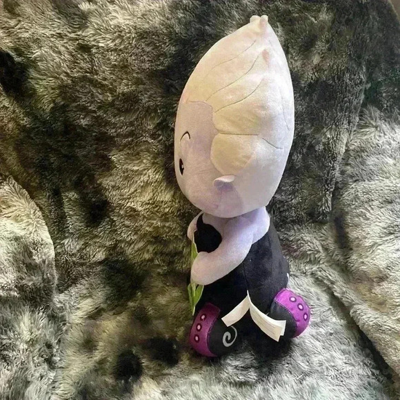 Disney Villains  URSULA 18' - Picture 4 of 13